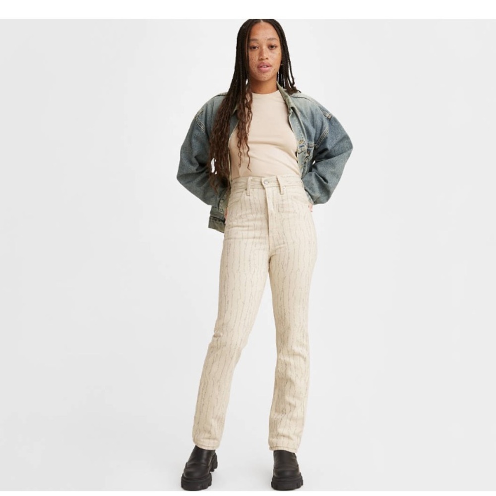 NEW!! LEVI'S WELLTHREAD 70S HIGH RISE STRAIGHT FIT WOMEN'S JEANS - Picture 4 of 10